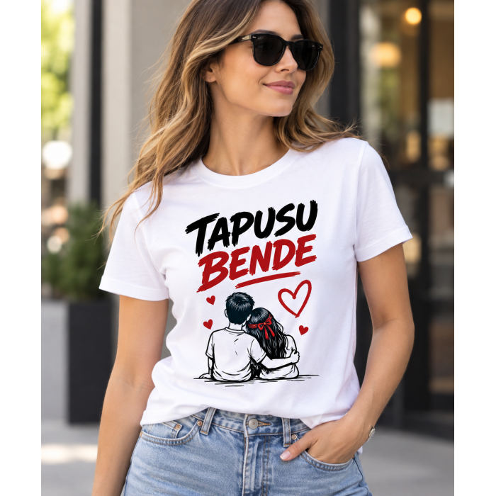 Tapusu Bende Sevgili Temalı Baskılı Beyaz Tişört Kadın Tapusu Bende Sevgili Temalı Baskılı Beyaz Tişört Kadın